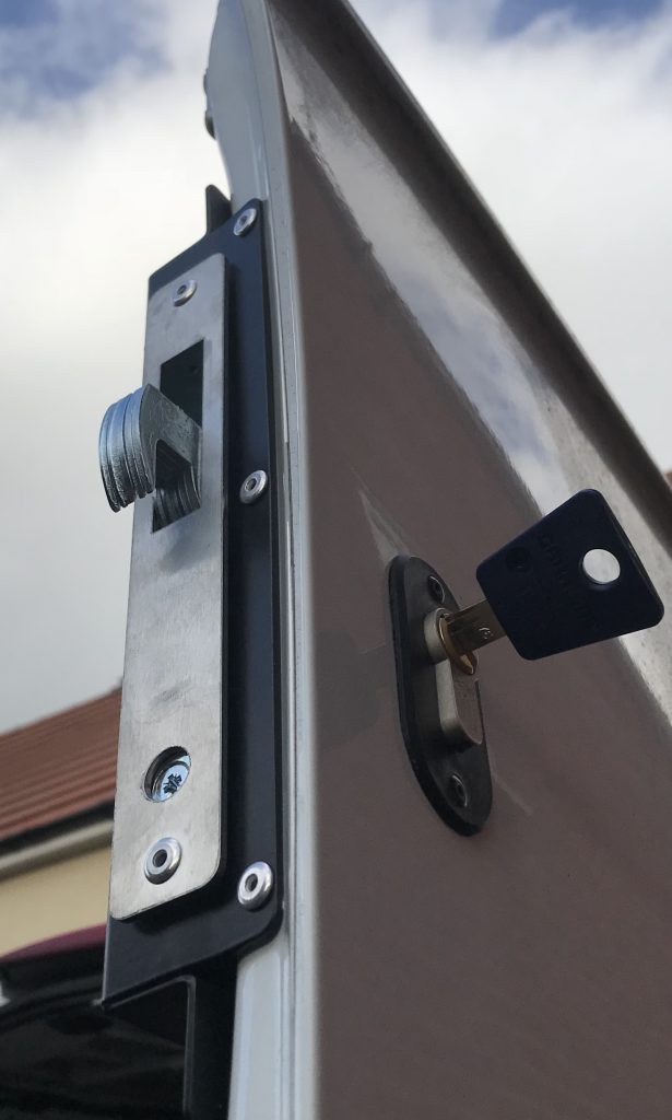 Garrison Hook Locks. Mercedes Sprinter 2018> (NEW SHAPE) - Vanlocks.co.uk